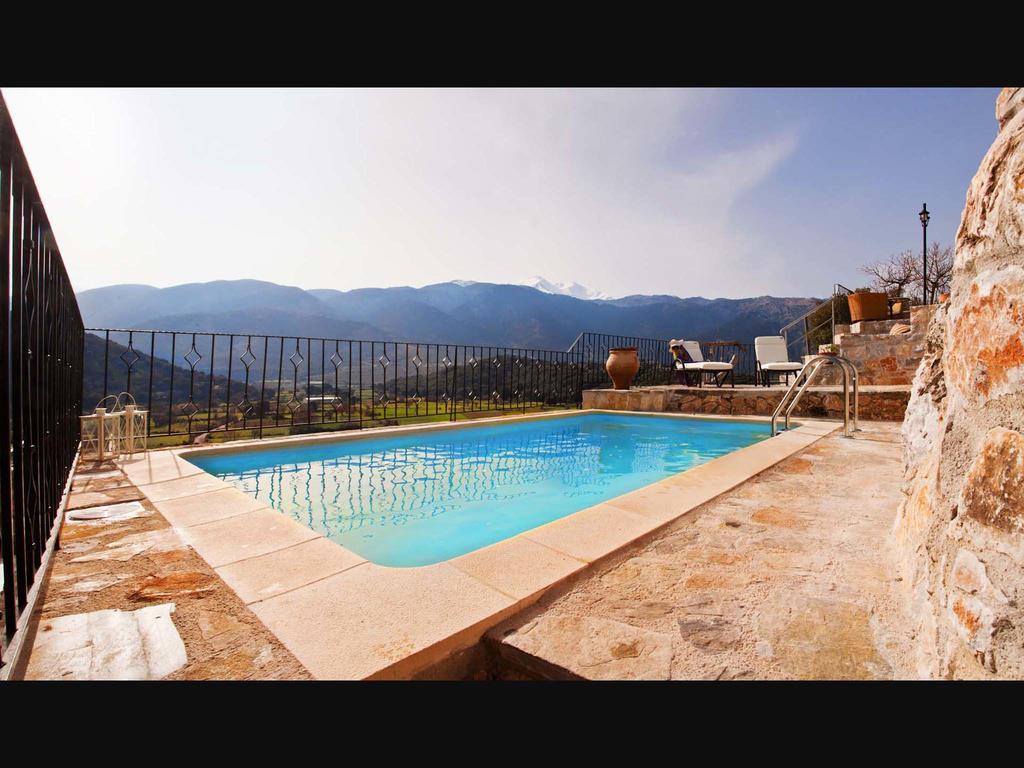 Stone Built Villa Galatia, Poolside & Perfect View Karés 外观 照片
