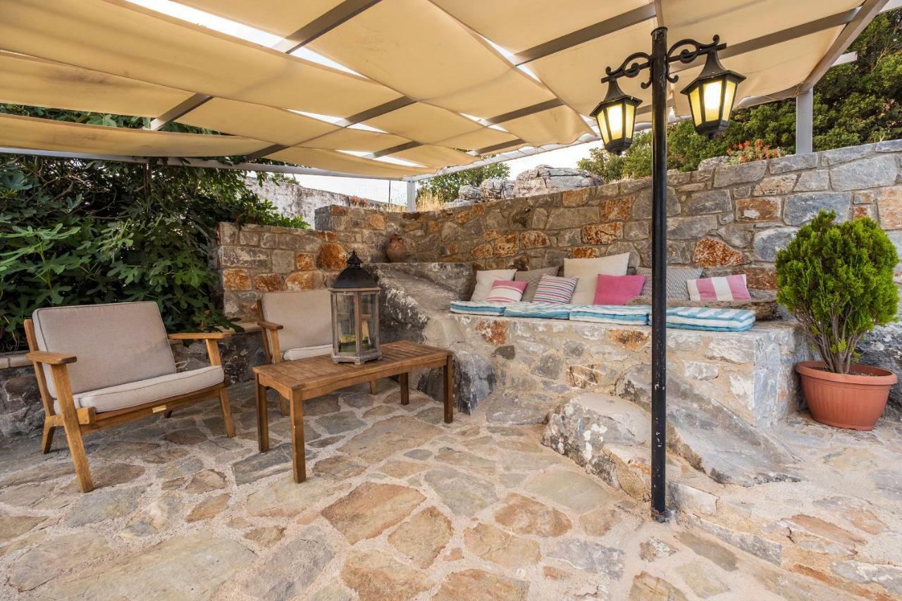 Stone Built Villa Galatia, Poolside & Perfect View Karés 外观 照片