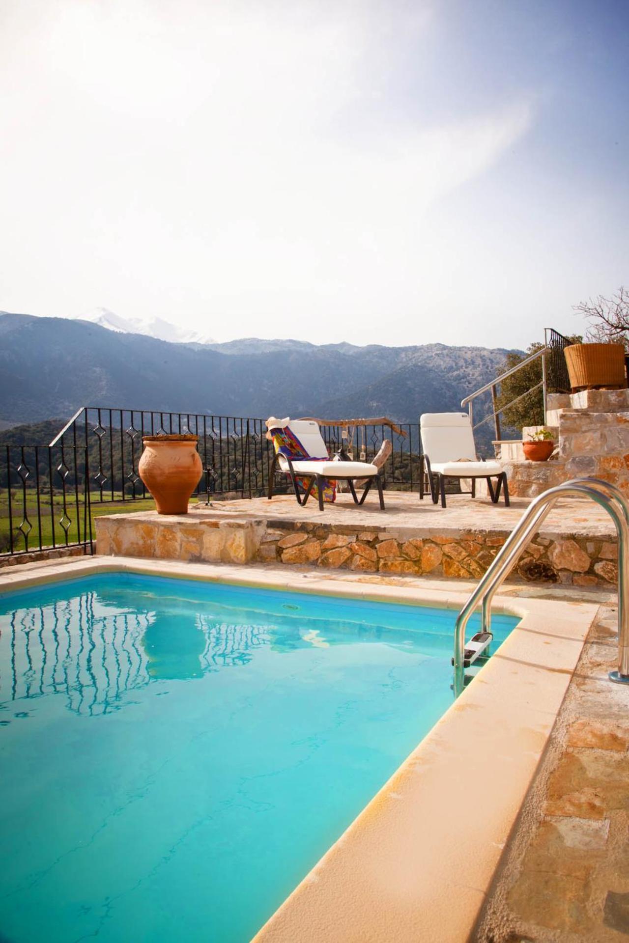 Stone Built Villa Galatia, Poolside & Perfect View Karés 外观 照片