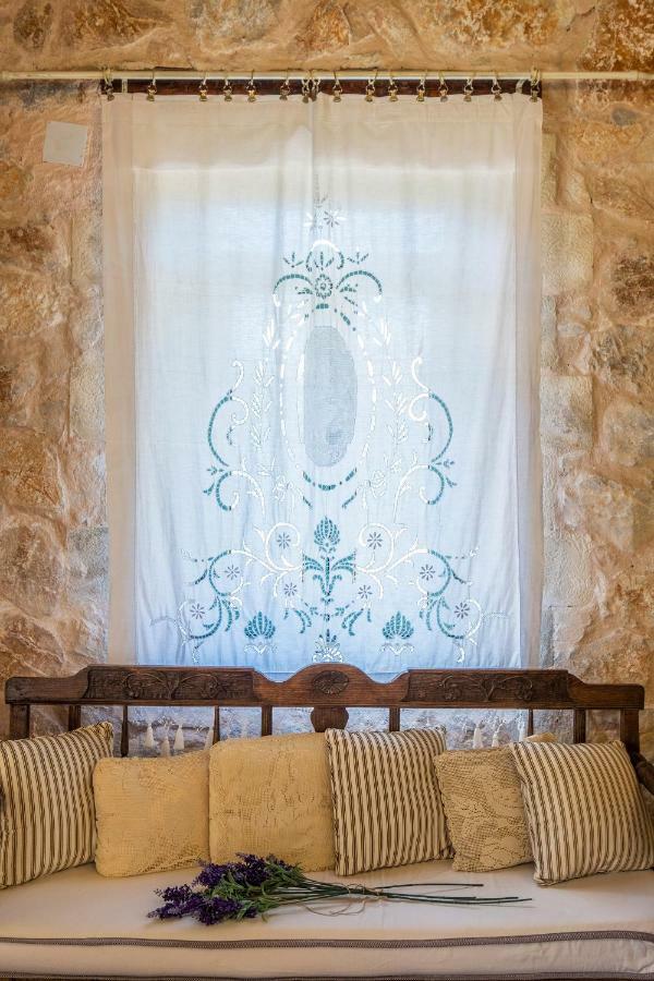 Stone Built Villa Galatia, Poolside & Perfect View Karés 外观 照片